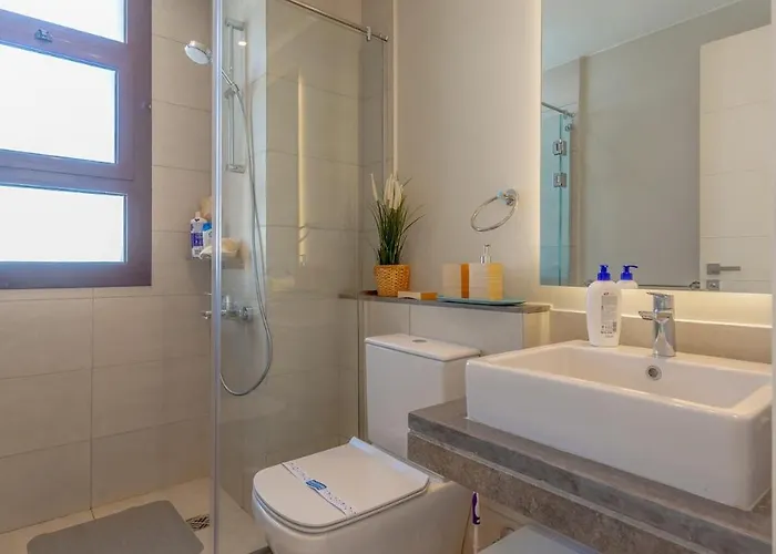 The Azure Waterfront 4br At Cyan Range Elgouna فيلة *
