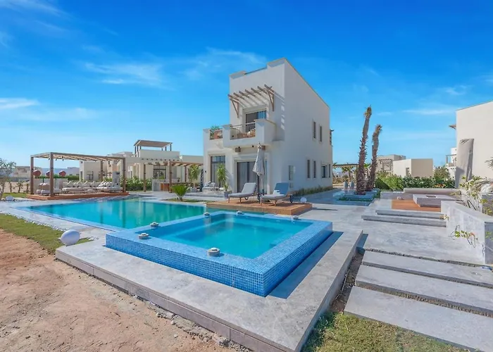 فيلة The Azure Waterfront 4br At Cyan Range Elgouna الغردقة