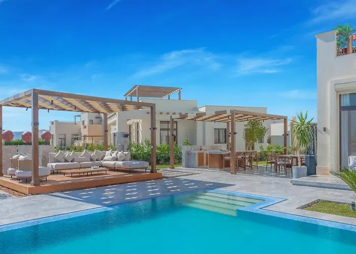 فيلة The Azure Waterfront 4br At Cyan Range Elgouna الغردقة